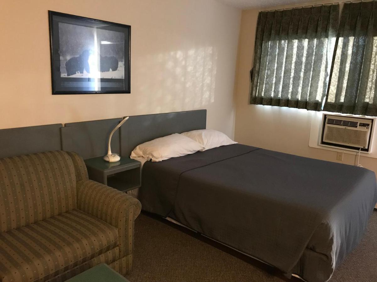 Plains Motor Inn Stettler Kültér fotó