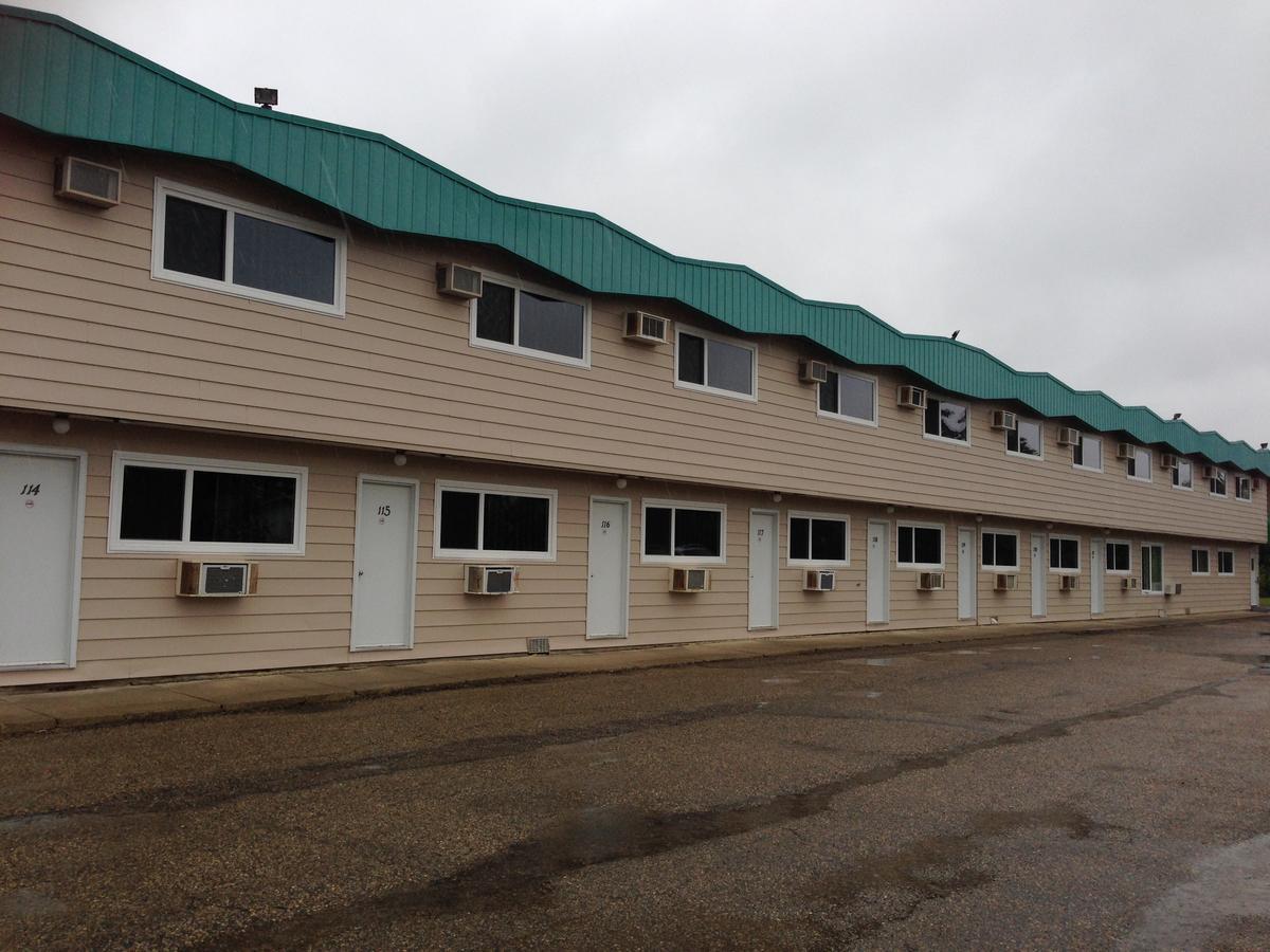 Plains Motor Inn Stettler Kültér fotó