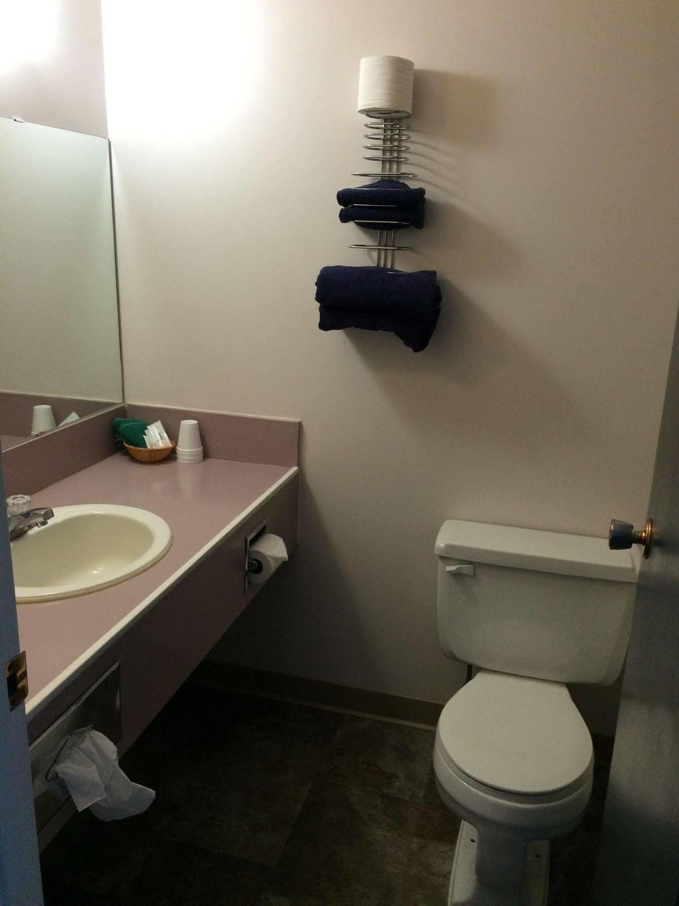 Plains Motor Inn Stettler Kültér fotó